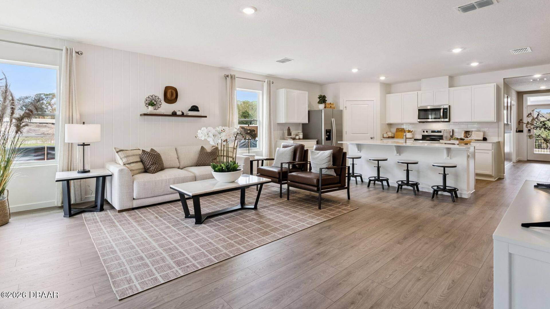 984 Morfontaine Street