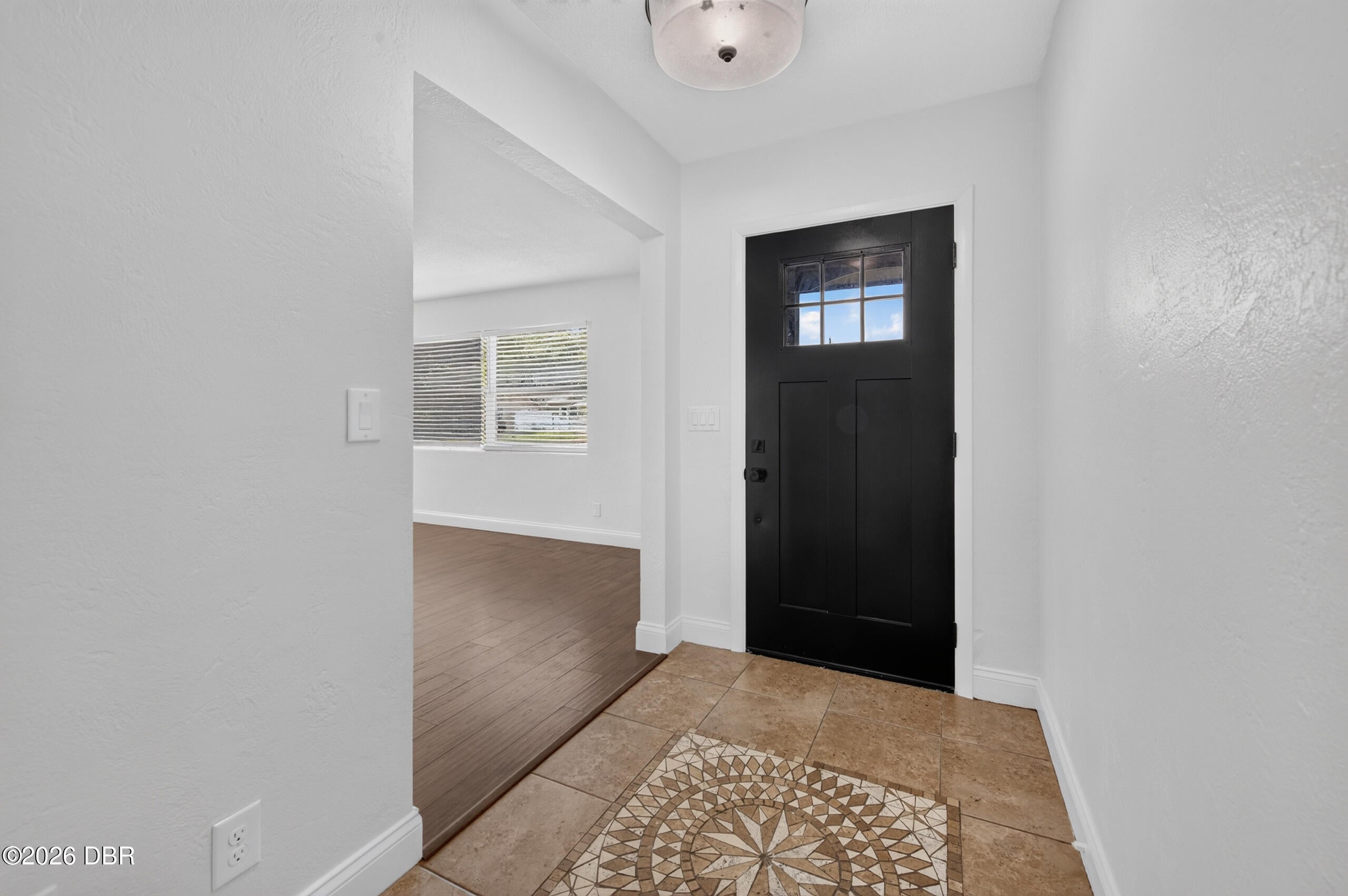 911 Woodmere Circle