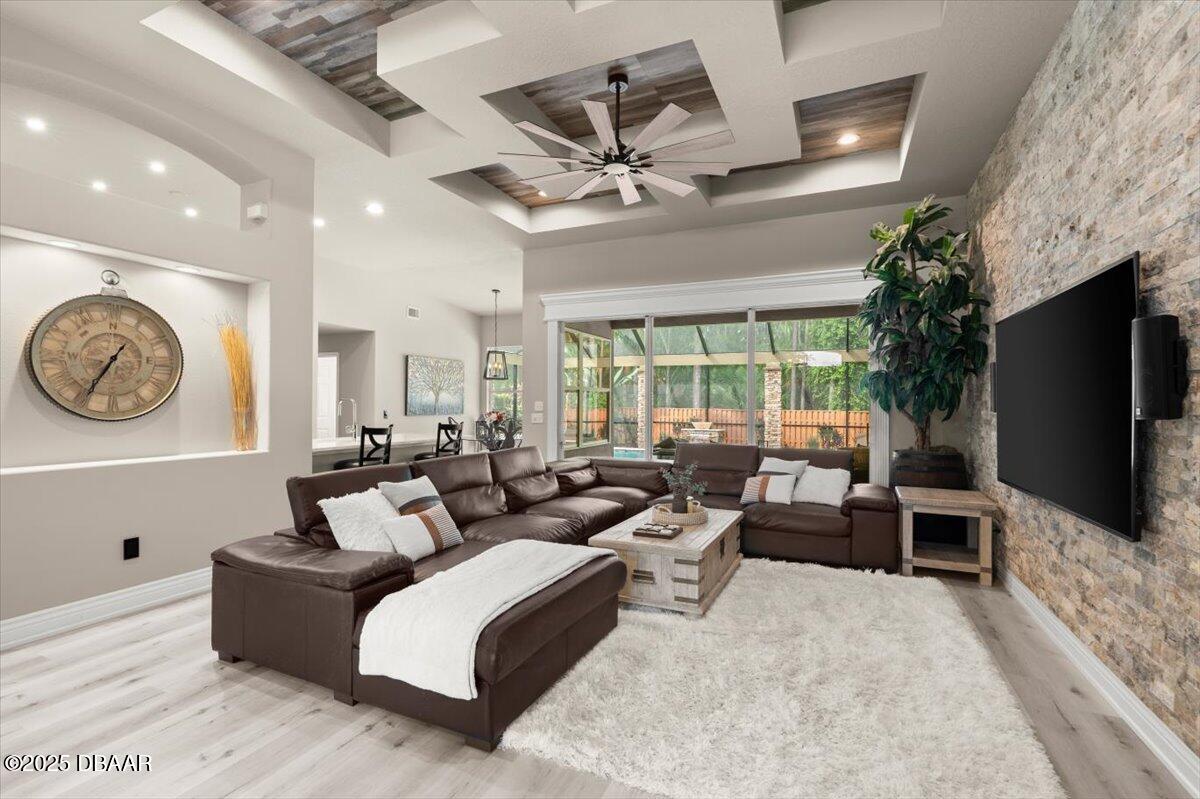 9 Circle Creek Way
