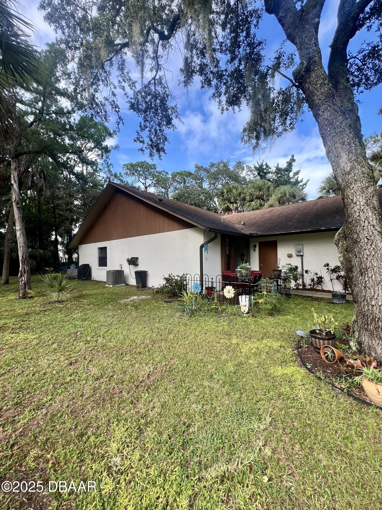 816 Stonybrook Circle