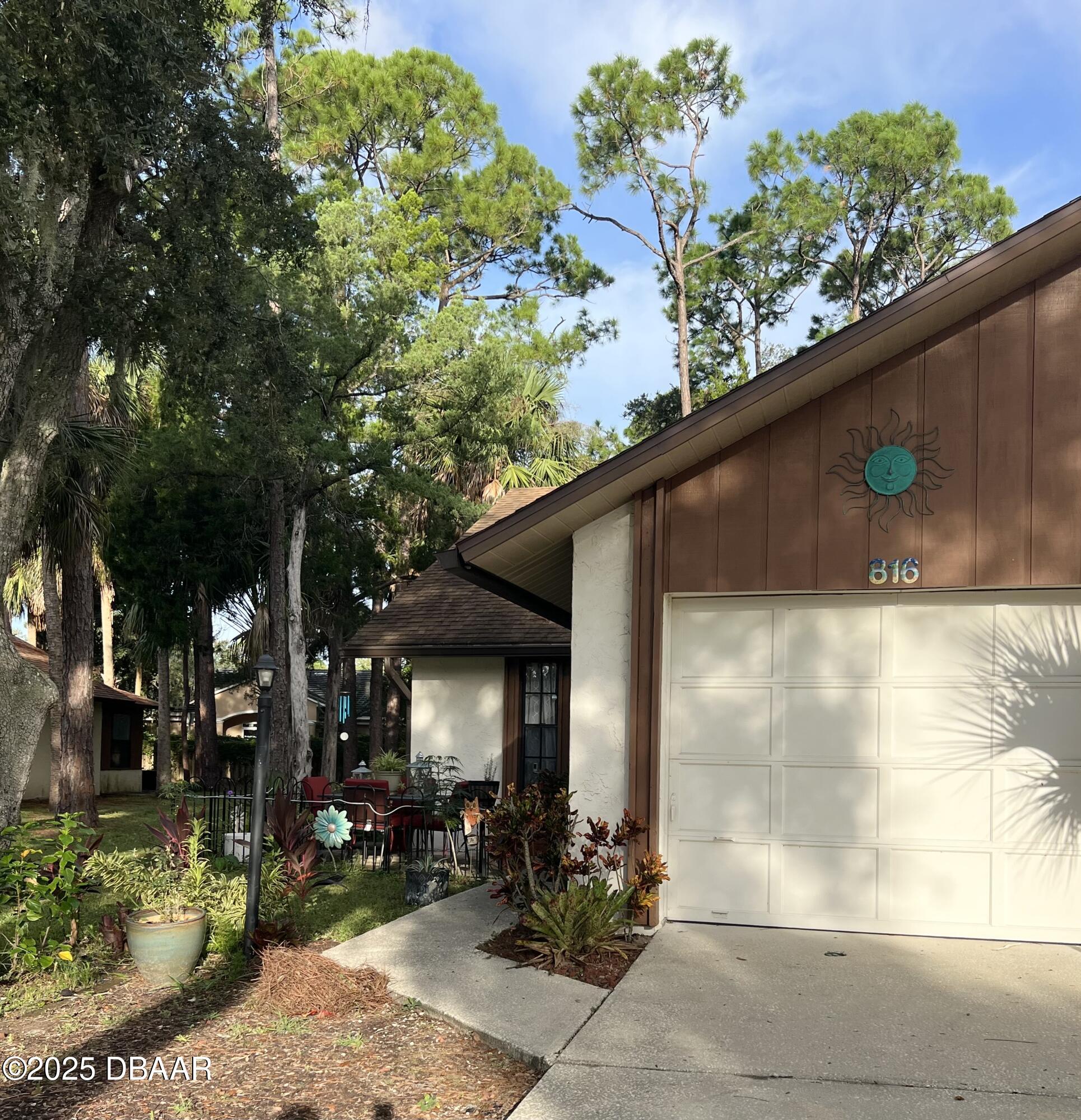 816 Stonybrook Circle