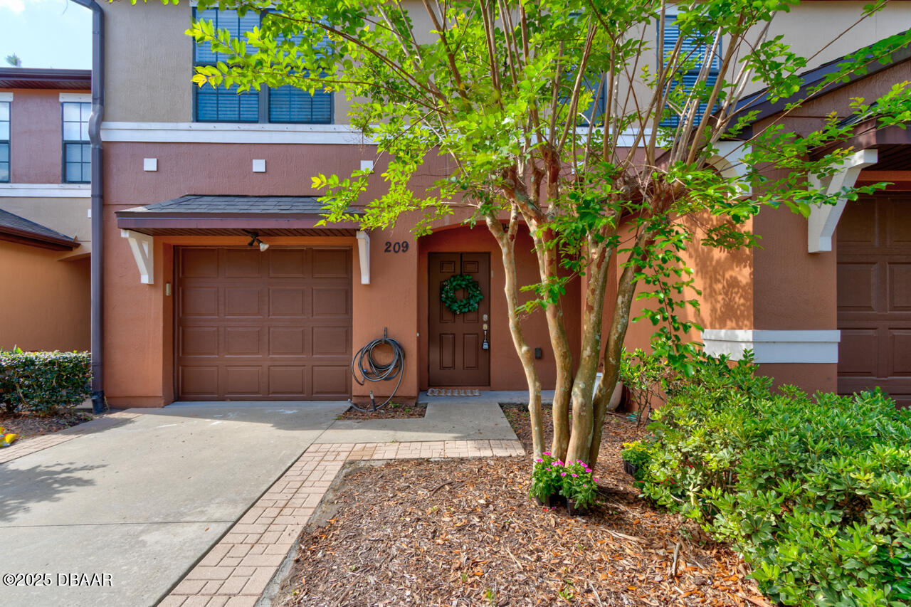 209 Tarracina Way