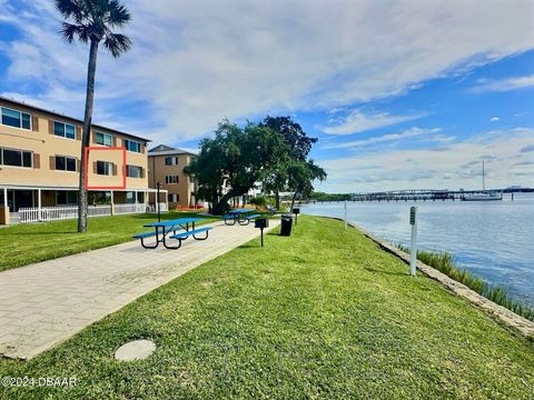 A home in Daytona Beach