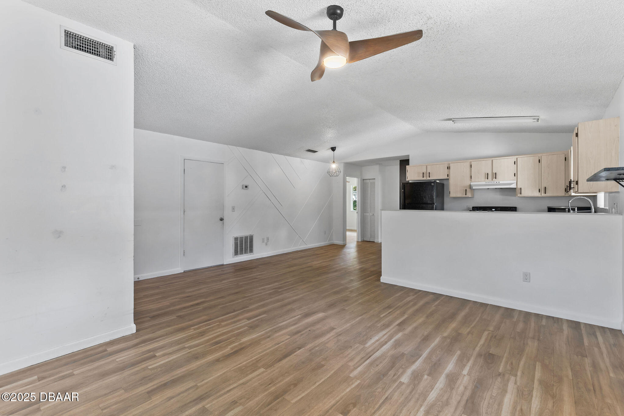 818 Orange Avenue