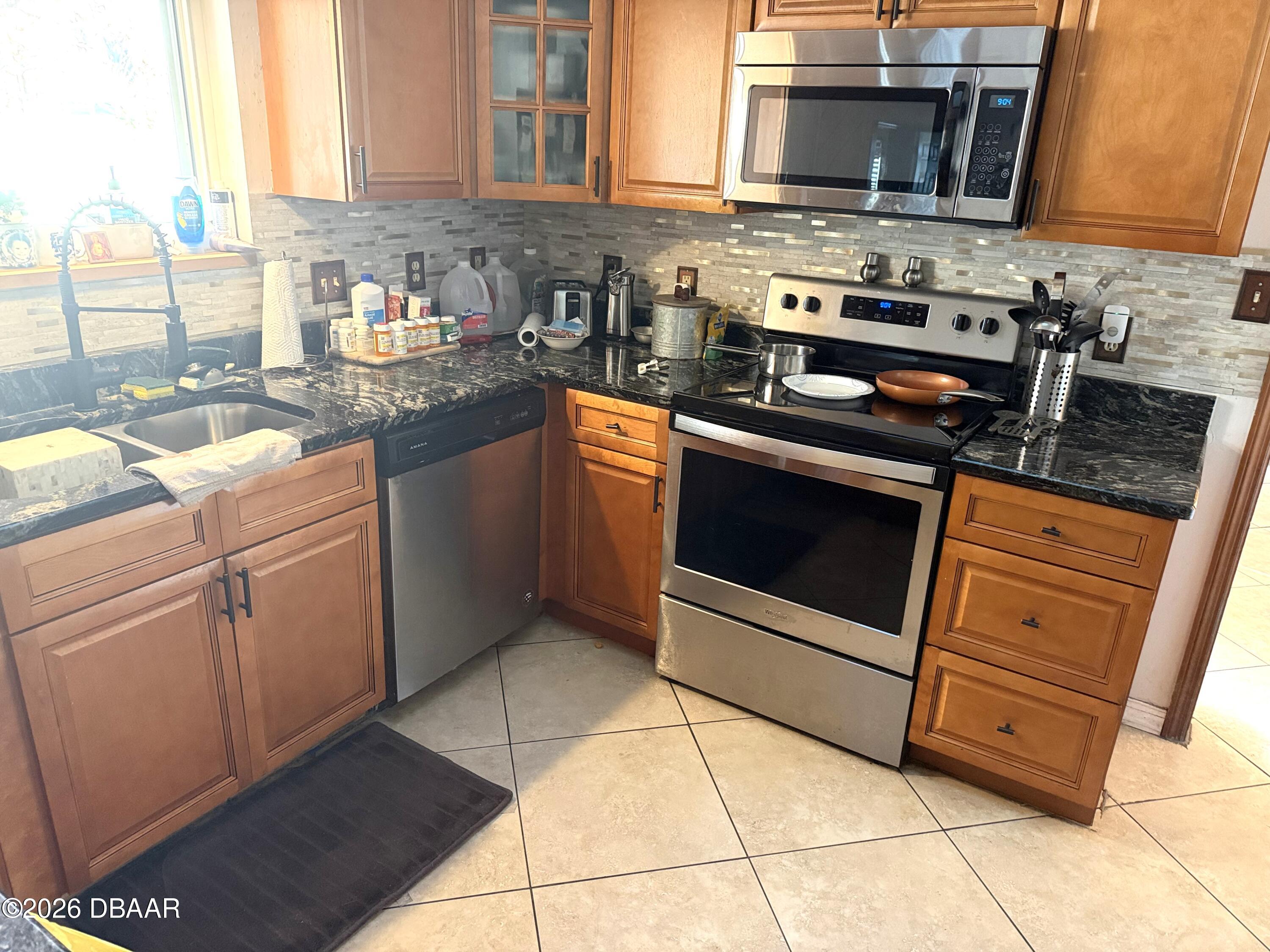 1118 Wandering Oaks Drive