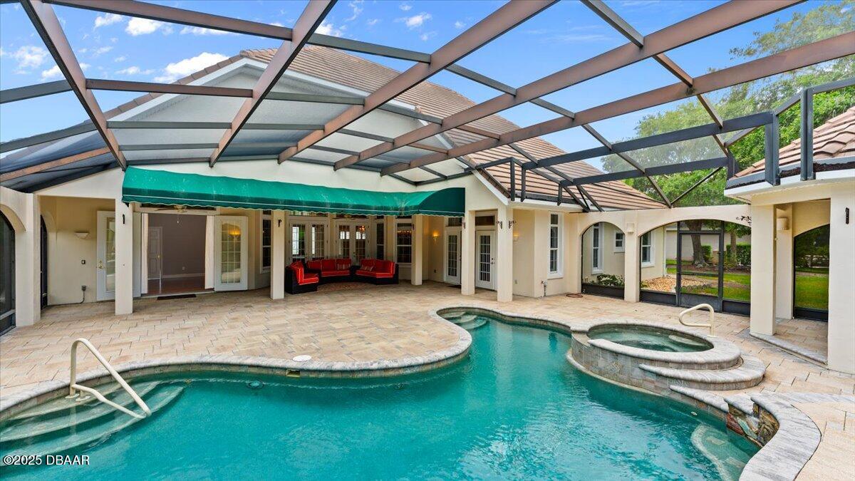 1324 Dovercourt Lane