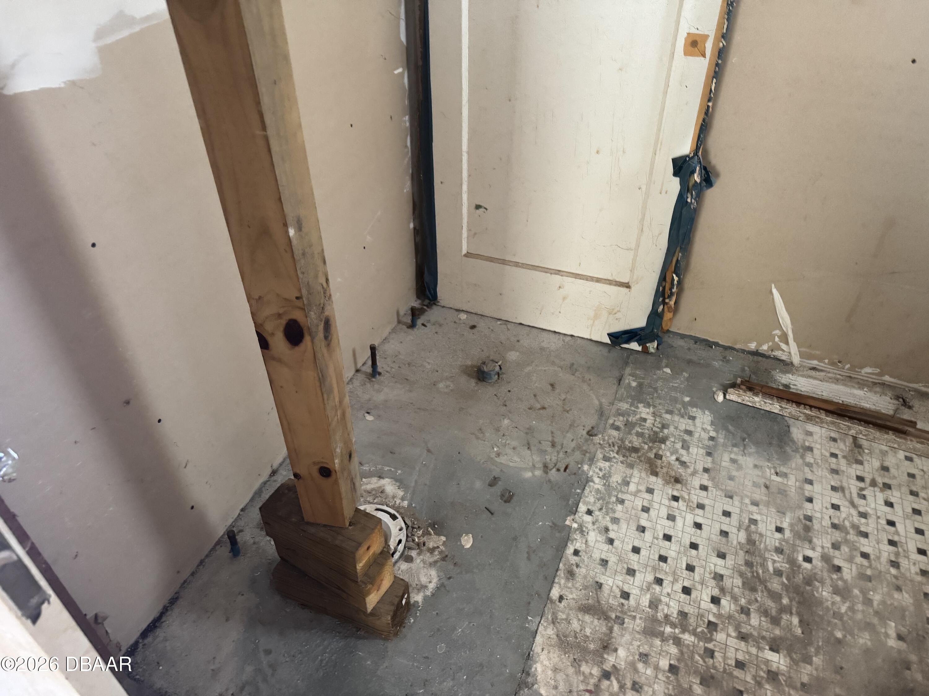 930 N Wild Olive Avenue