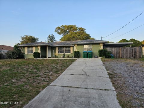 2519 Eustace Avenue Deltona FL 32725