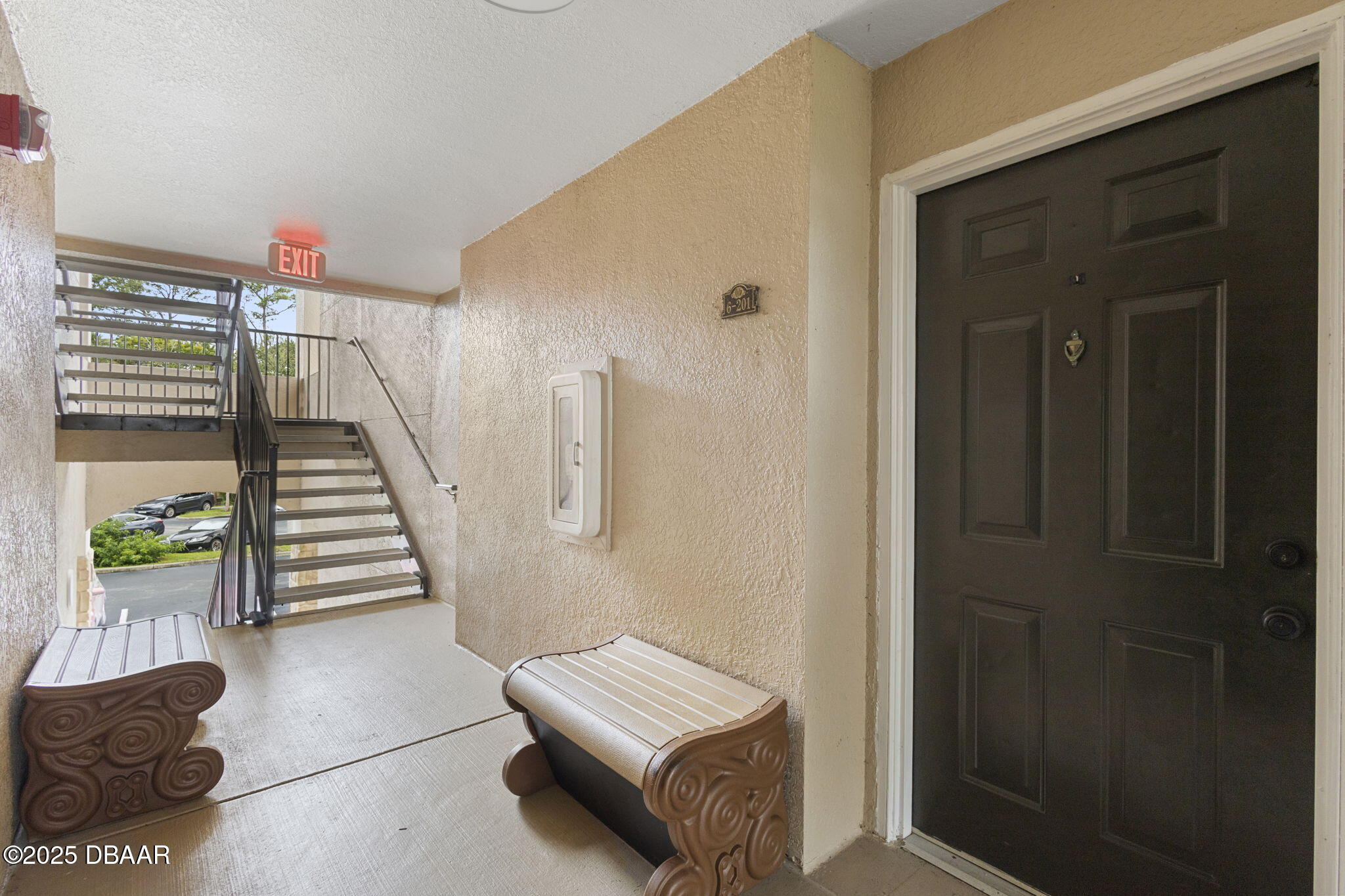 940 Village Trail 6-201