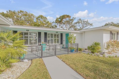 A home in New Smyrna Beach