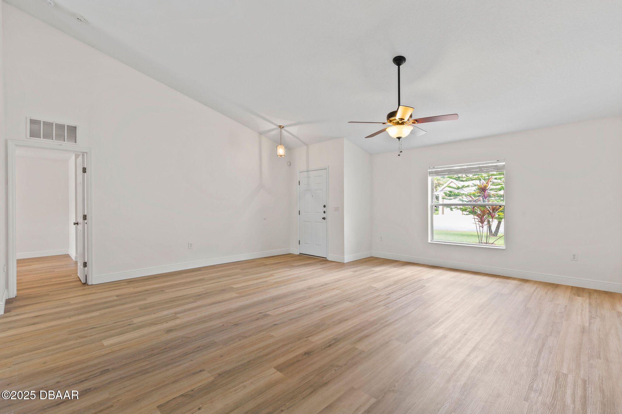 6 Cedardale Court