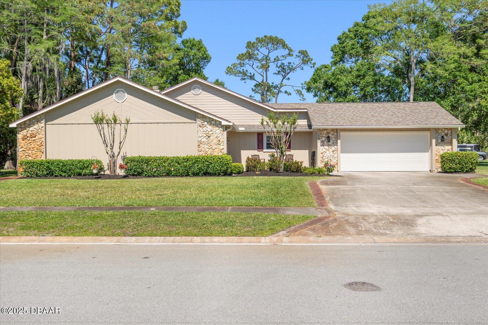 101 Sweetwater Oaks Lane