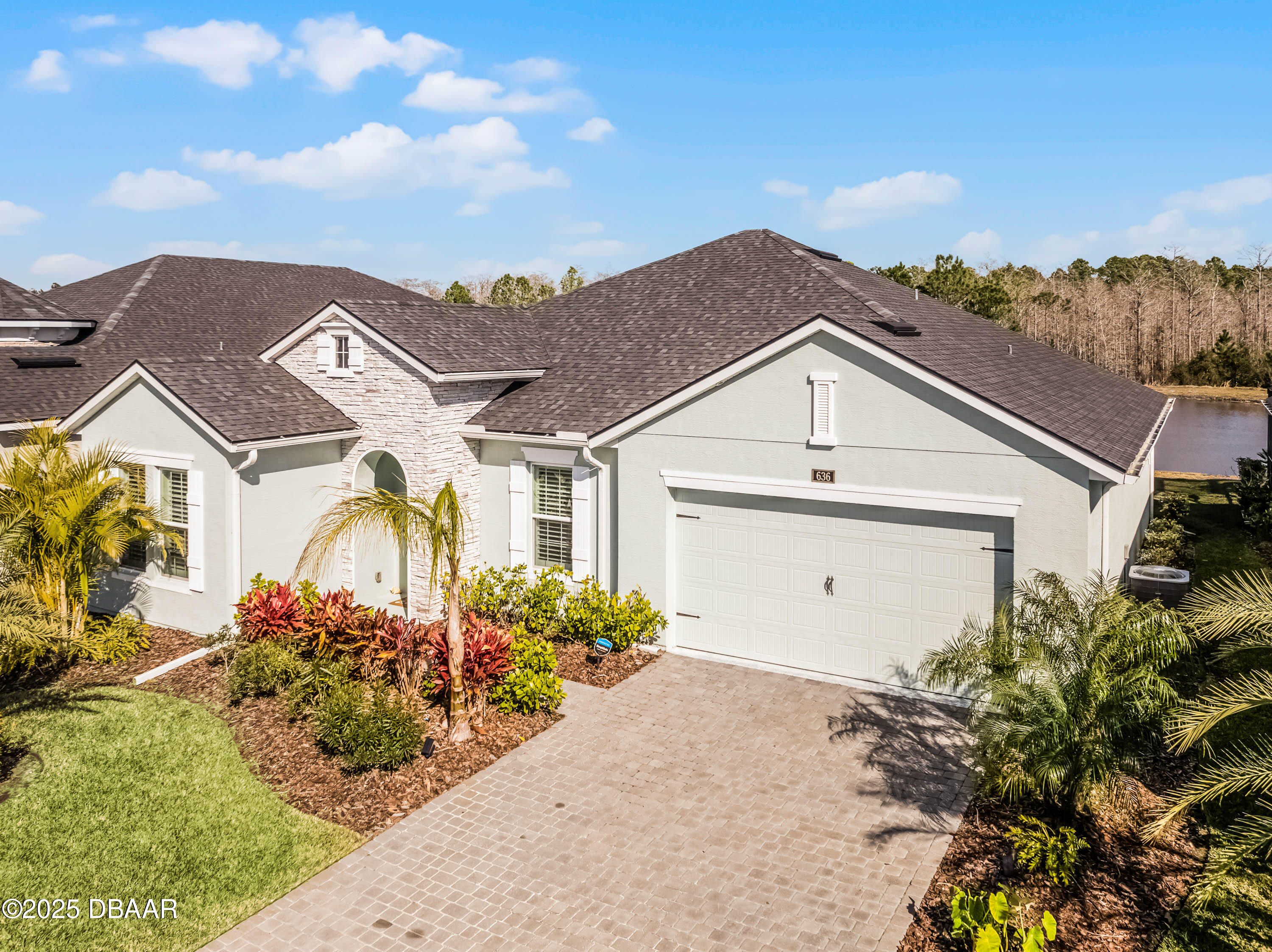 636 Mosaic Boulevard