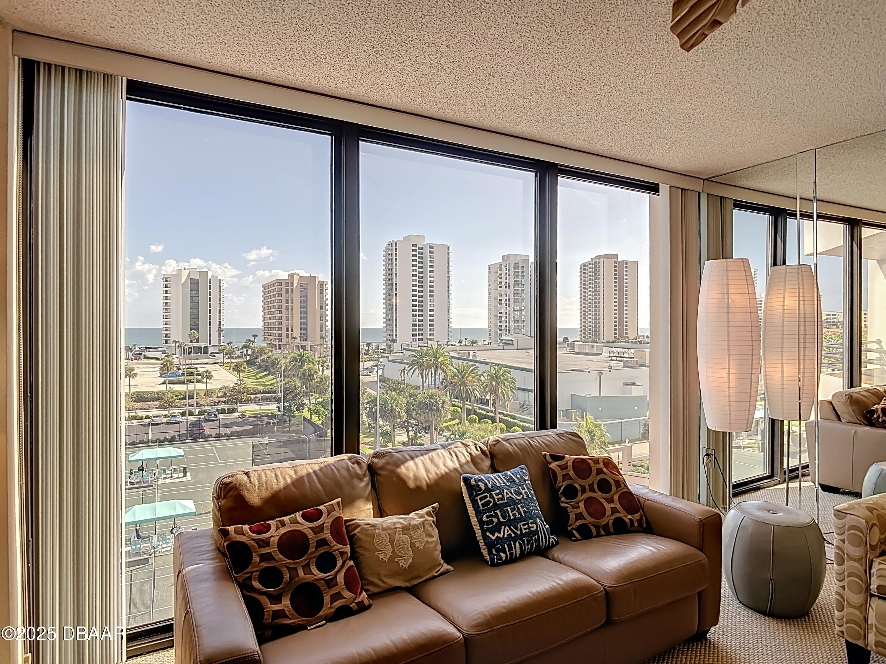 1 Oceans West Boulevard 5A4
