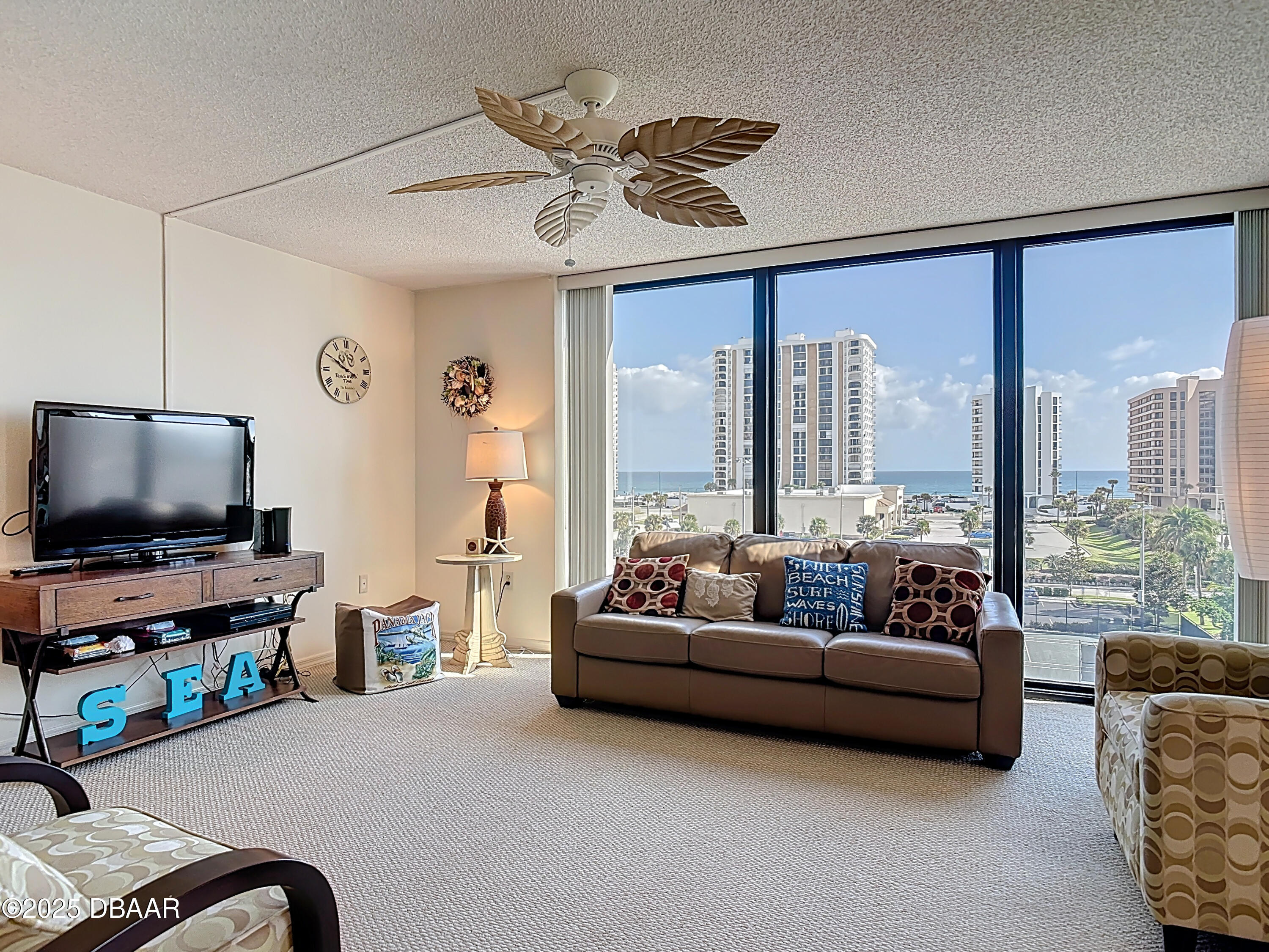 1 Oceans West Boulevard 5A4