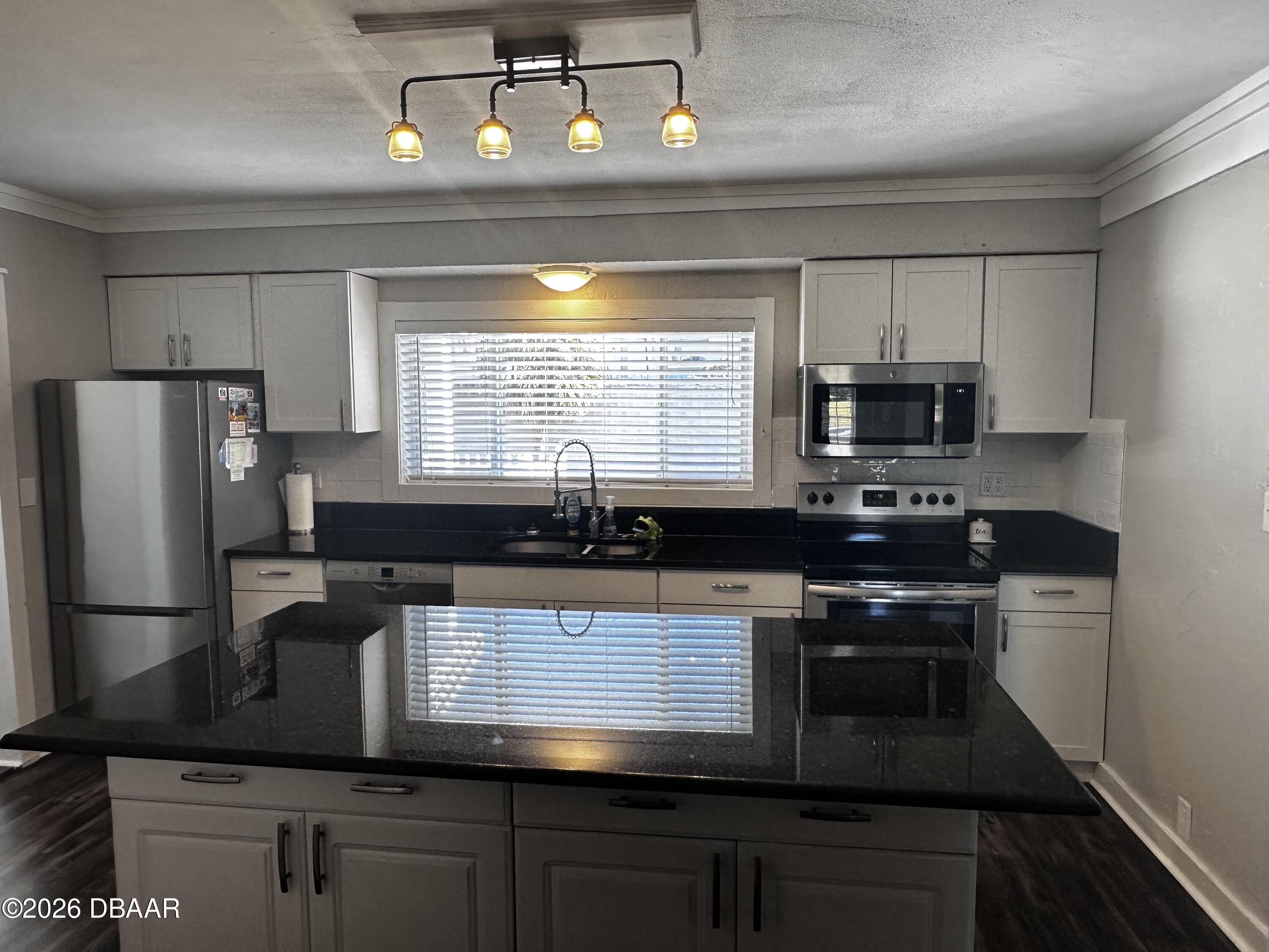 1711 Ocean Dunes Terrace