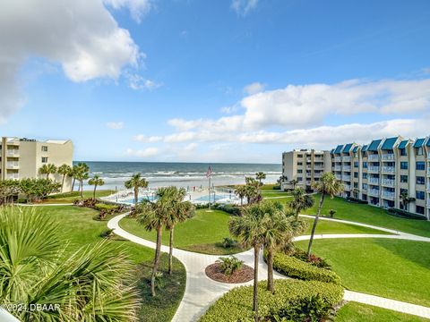 A home in New Smyrna Beach