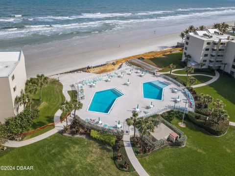 A home in New Smyrna Beach