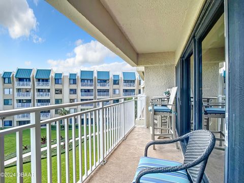 A home in New Smyrna Beach