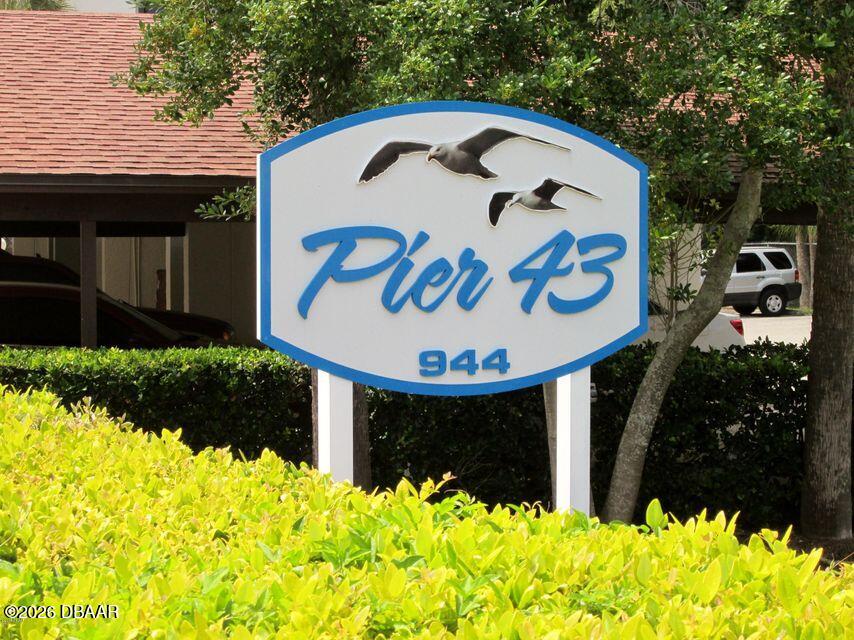 944 S Peninsula Drive
