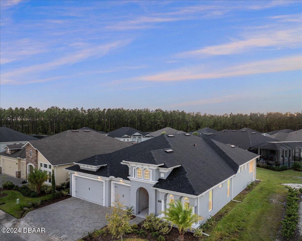 633 Mosaic Boulevard