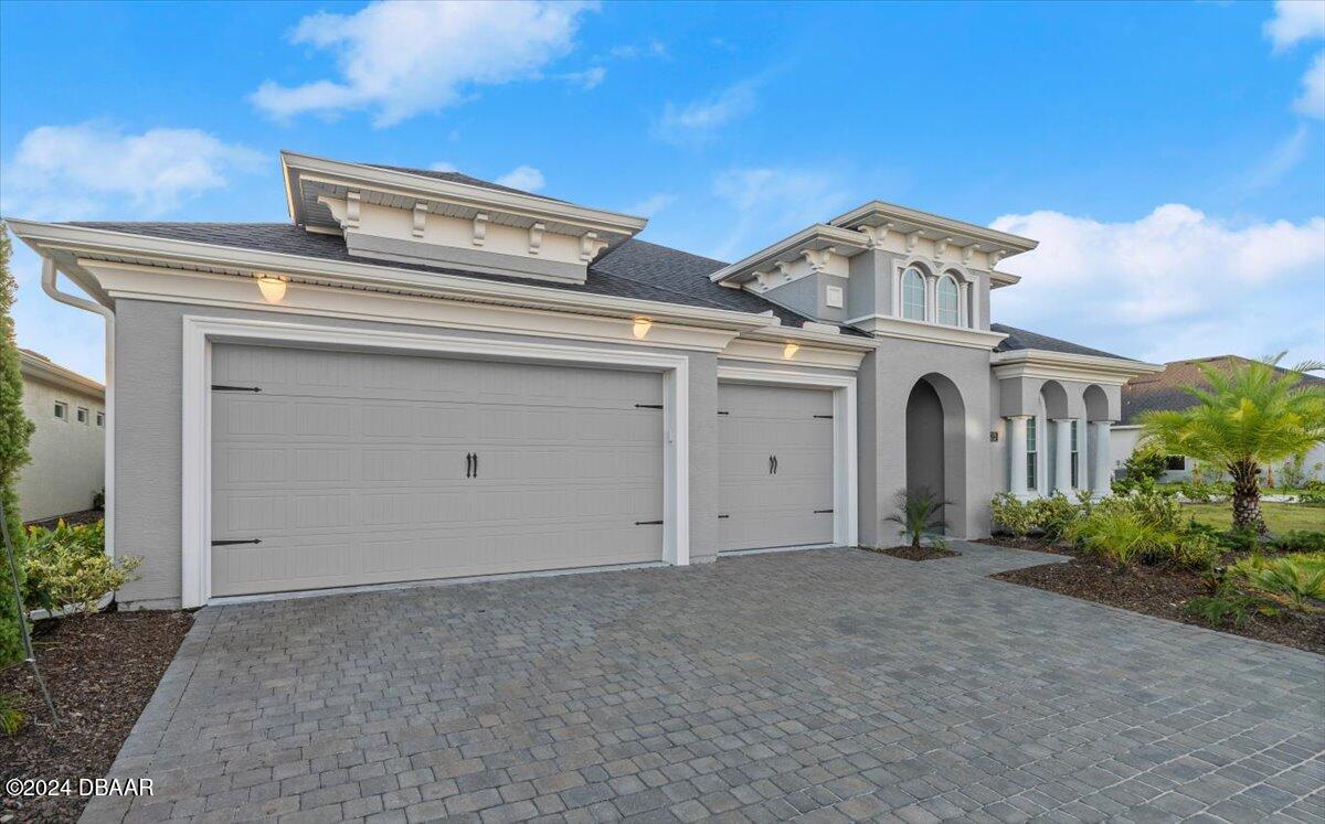 633 Mosaic Boulevard