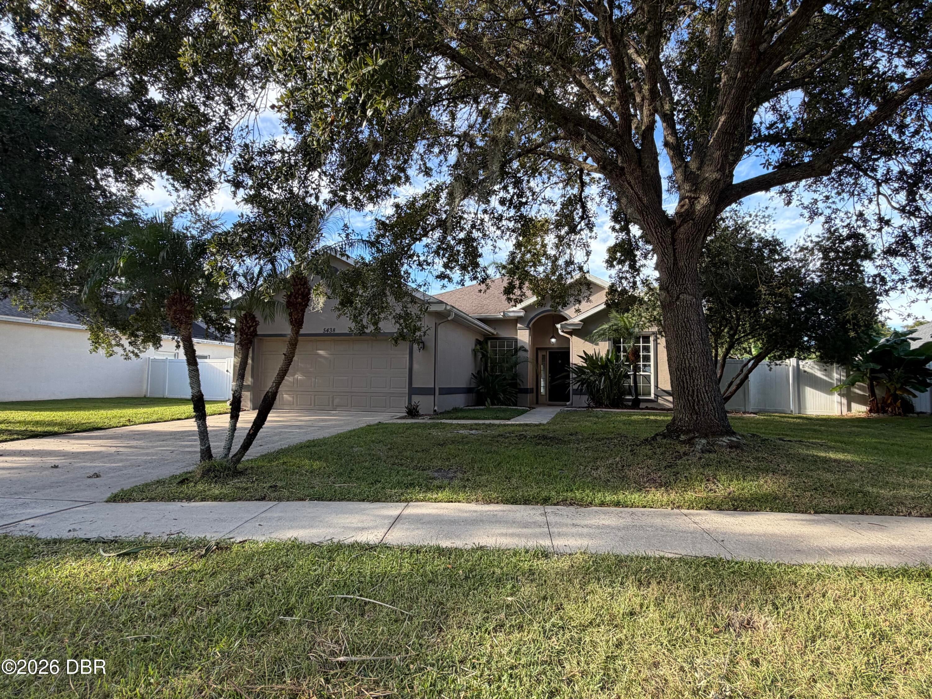 5438 Frederick Lake Drive