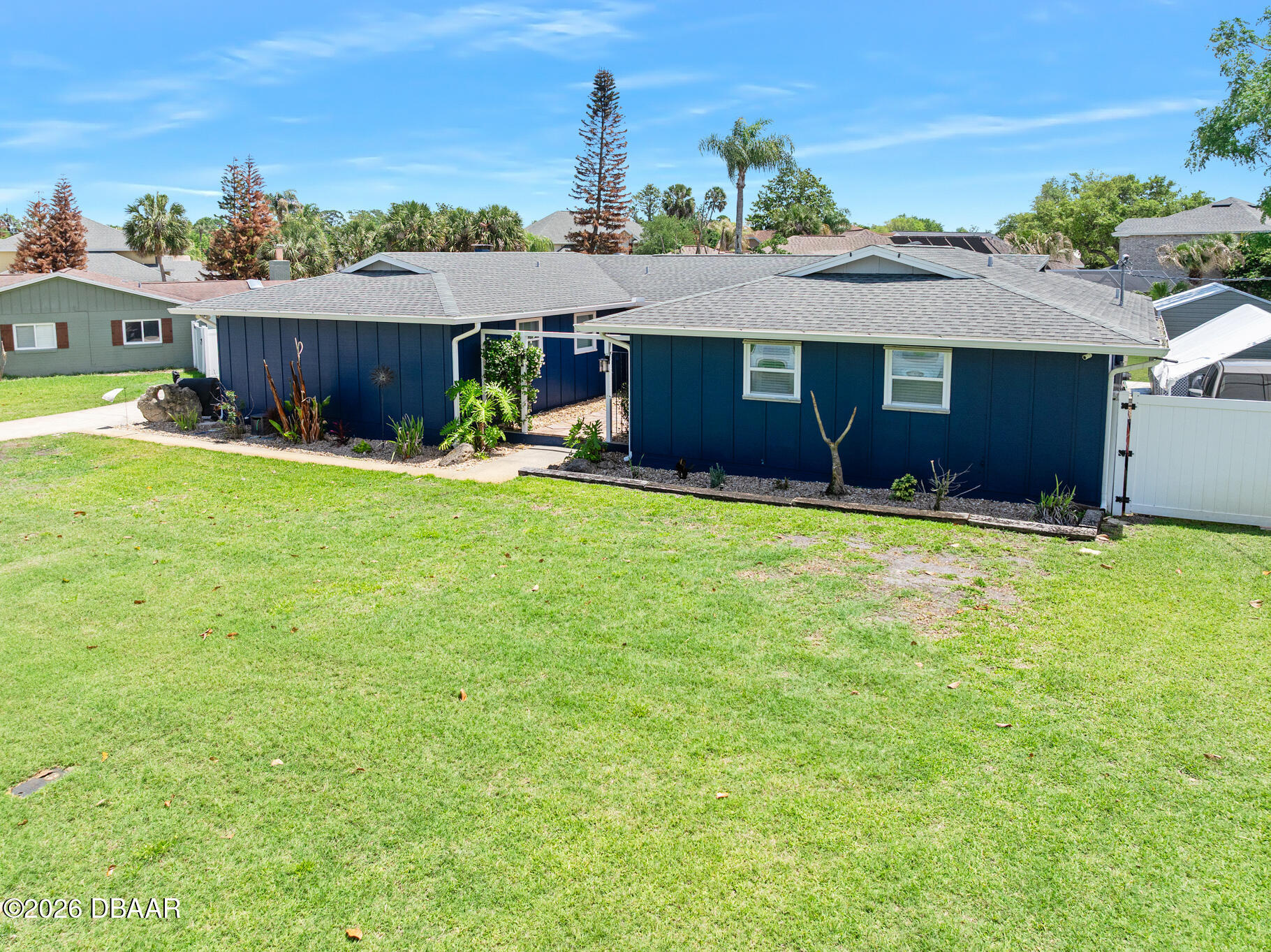 18 Tomoka Oaks Boulevard