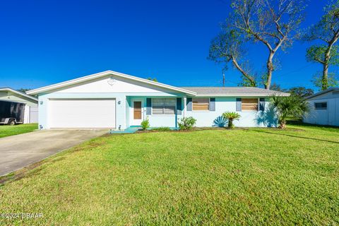 A home in South Daytona