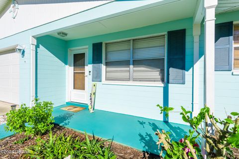 A home in South Daytona