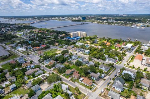 A home in Daytona Beach