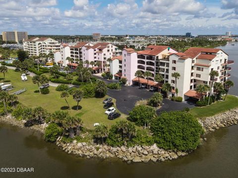 A home in Daytona Beach