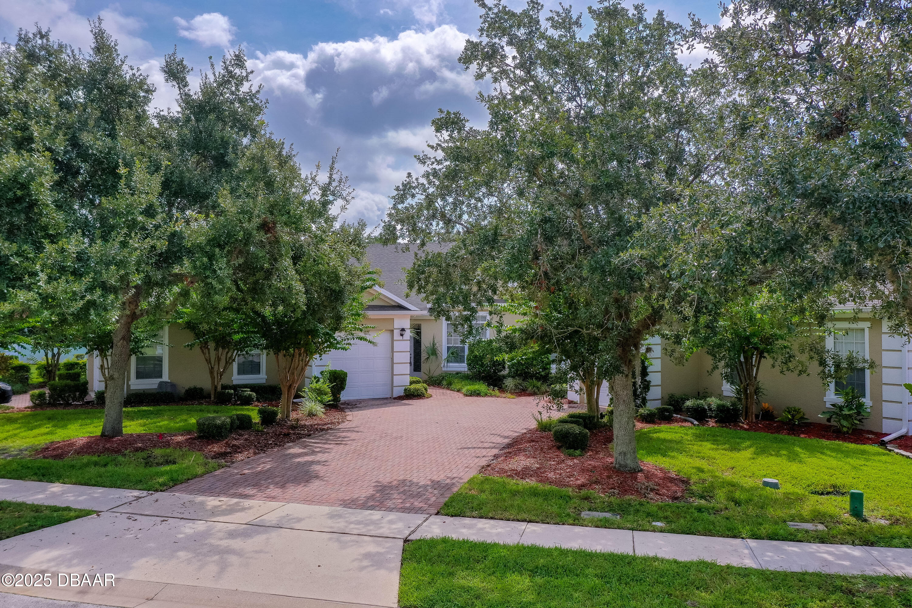 121 Sedona Circle