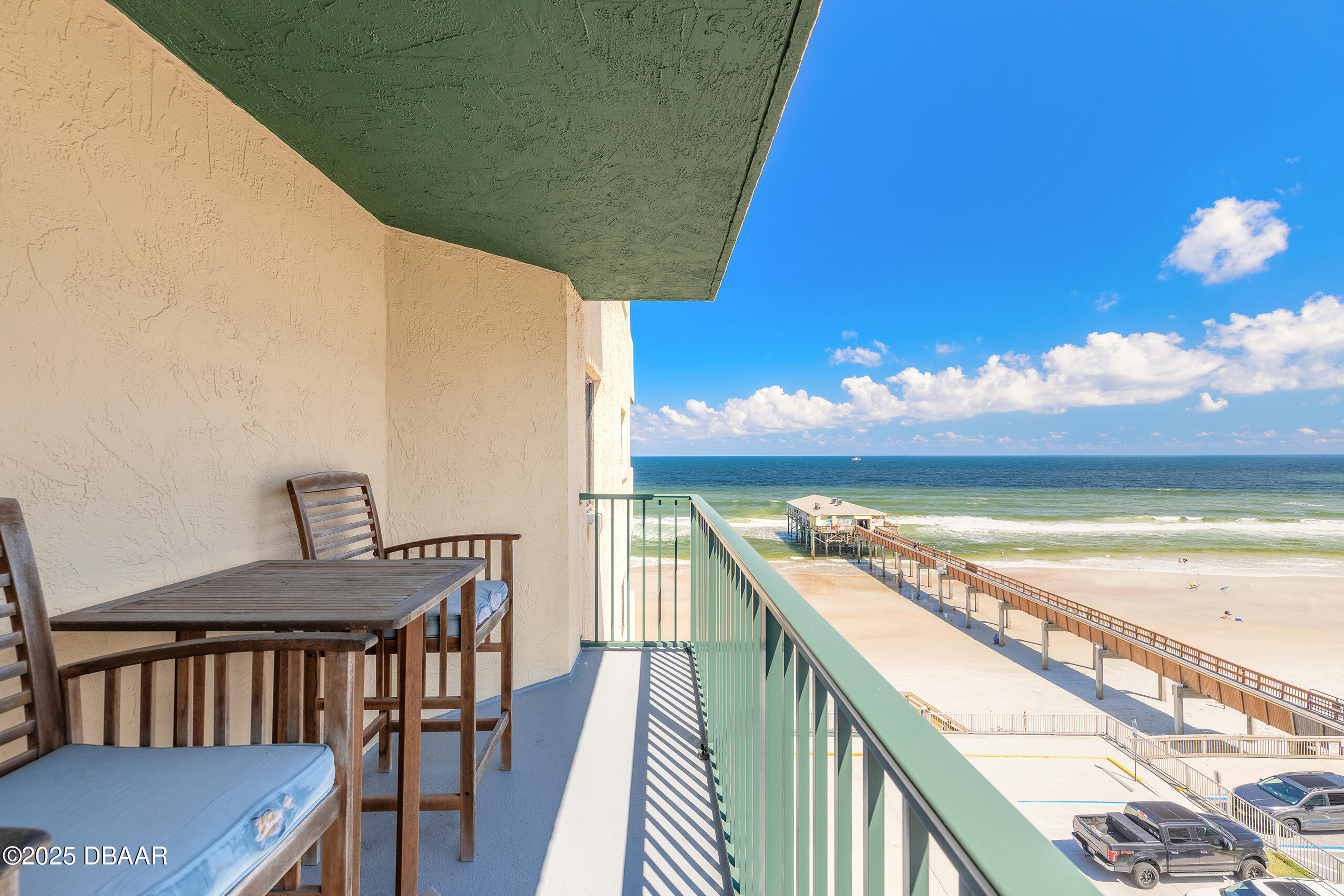 3647 S ATLANTIC Avenue 6D