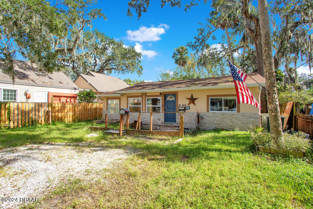 111 Palm Place