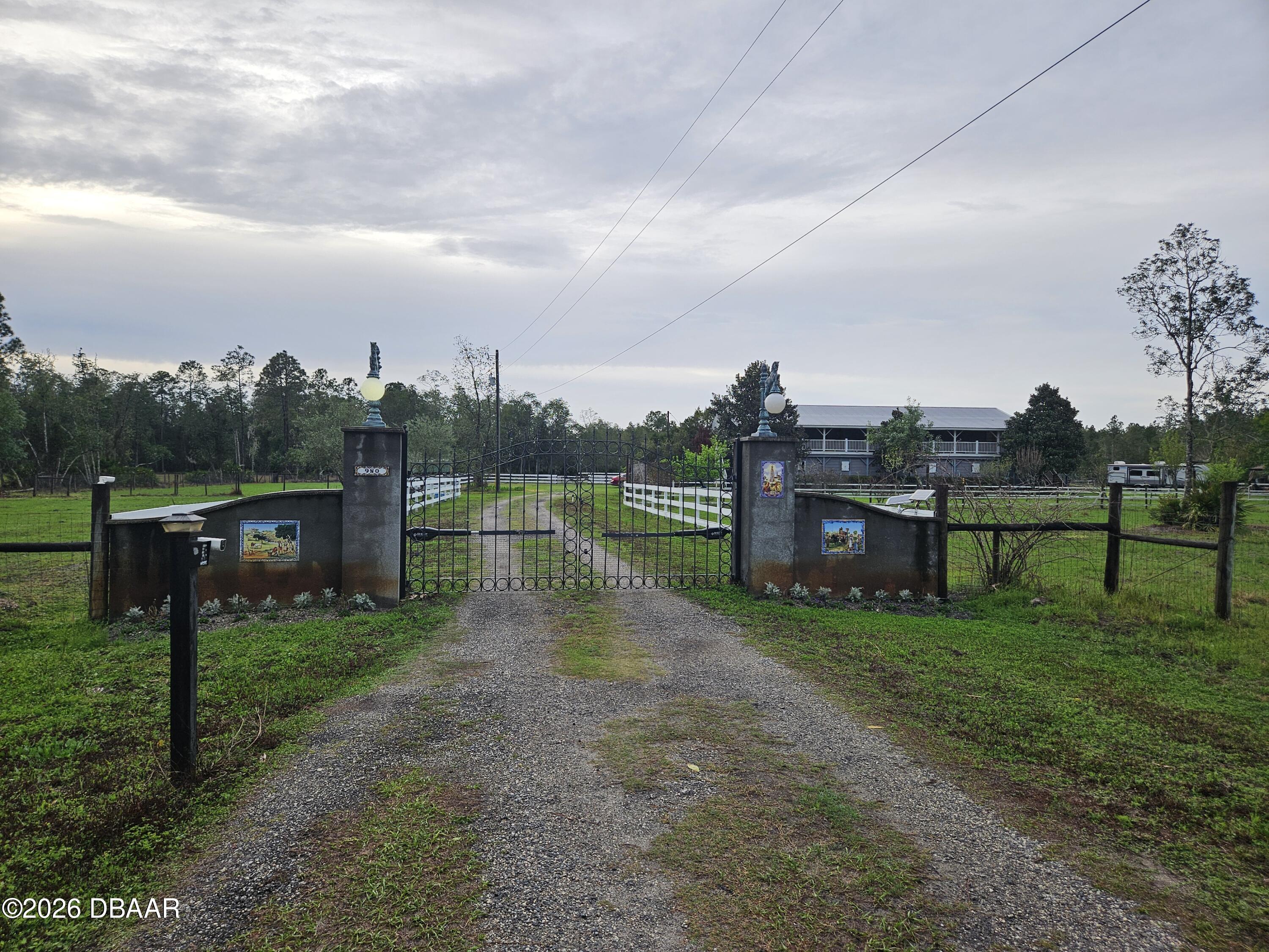 980 & 960 Still Road