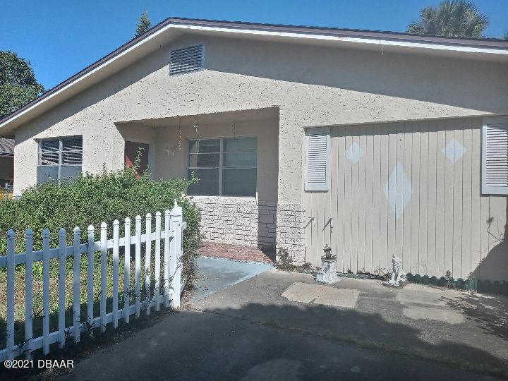 Photo 1 of 7 — 1649 Carmen Avenue, Daytona Beach, FL 32117