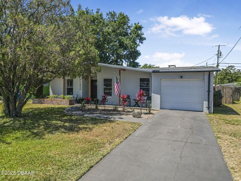 1836 Biscayne Avenue South Daytona FL 32119