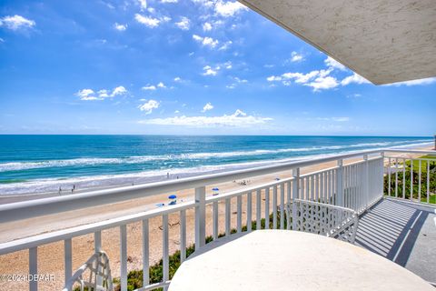 A home in New Smyrna Beach