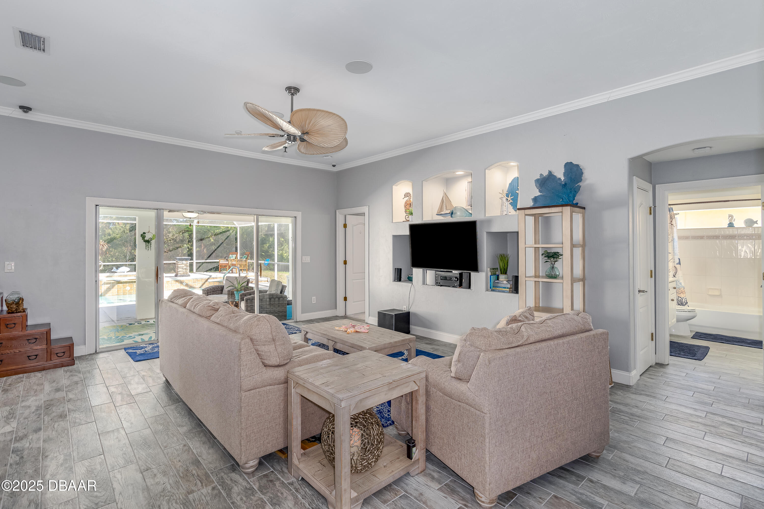 6088 Sabal Hammock Circle