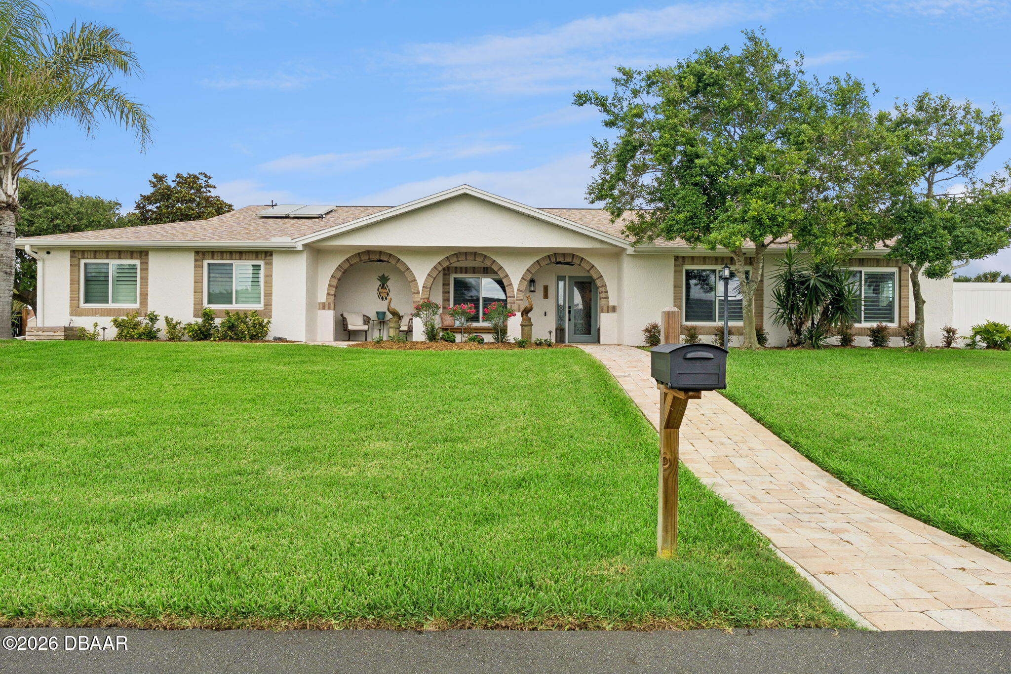 52 Sea Island Drive N