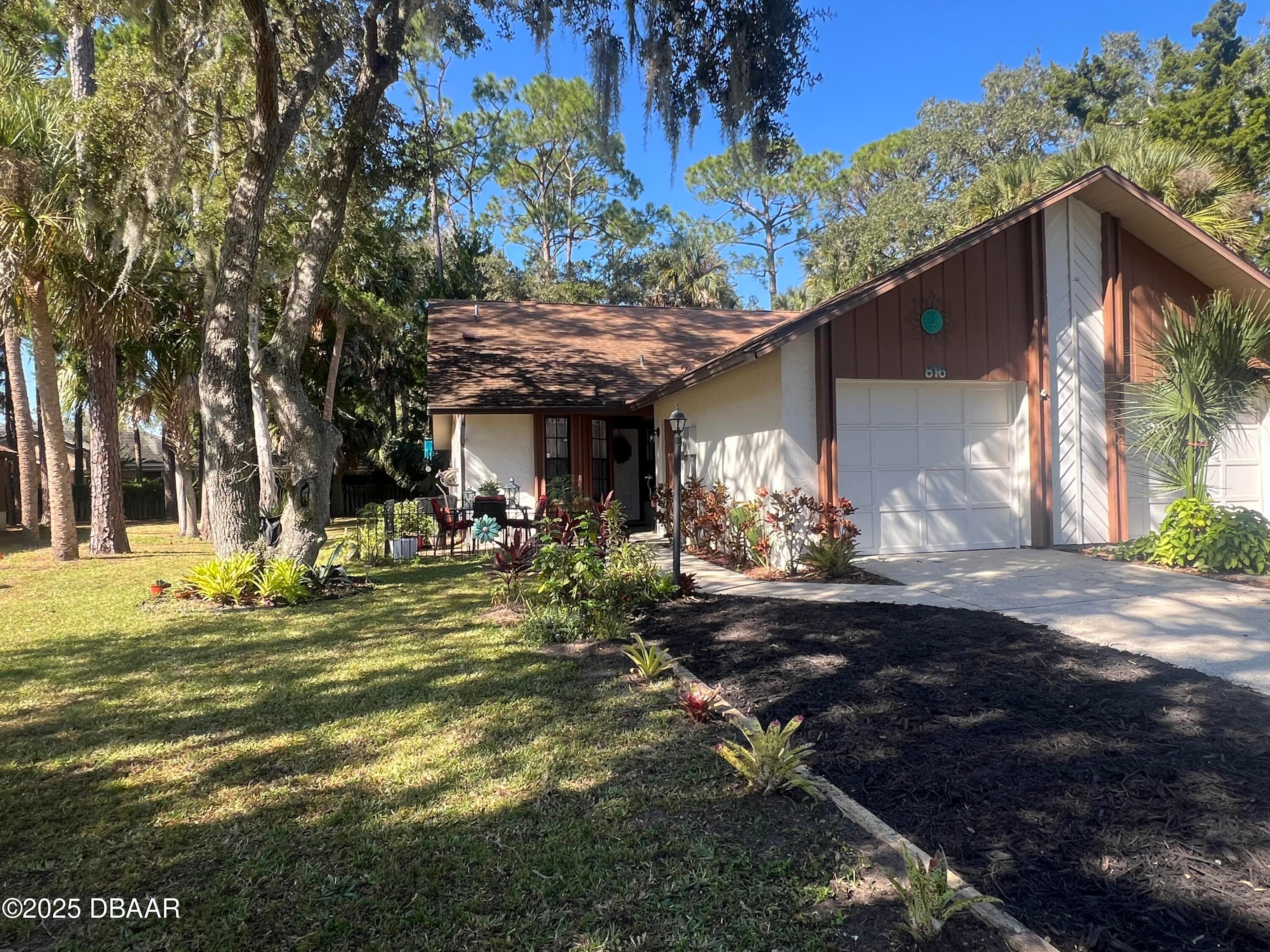 816 Stonybrook Circle