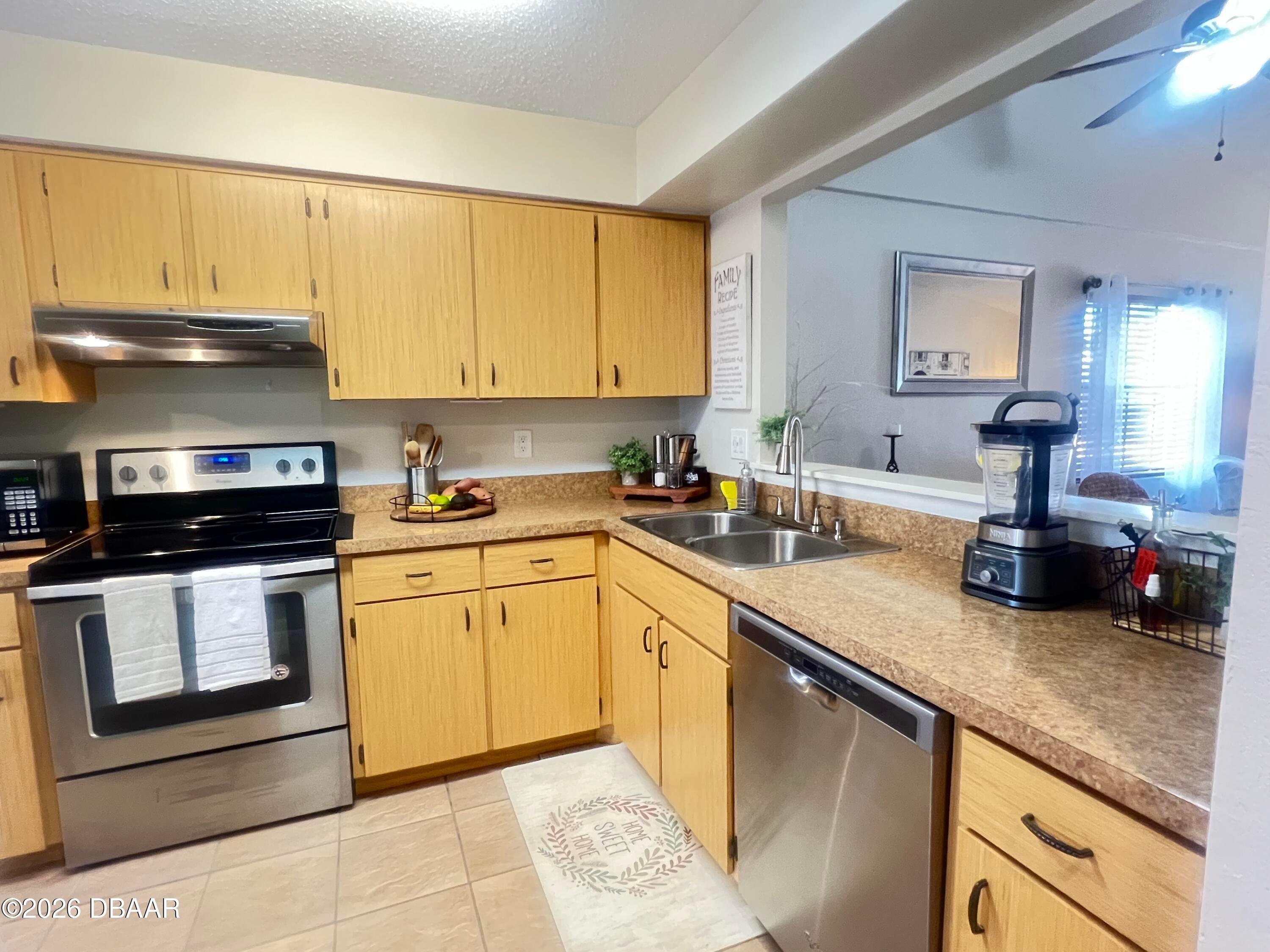 816 Stonybrook Circle