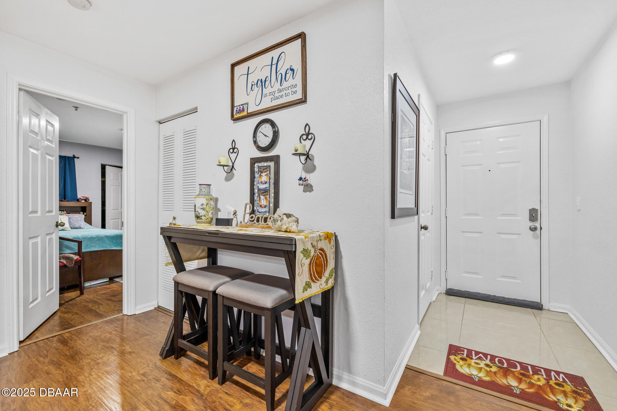 940 Village Trail 8-206