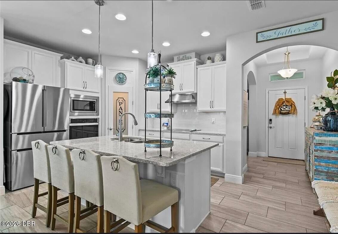 225 Venetian Palms Boulevard