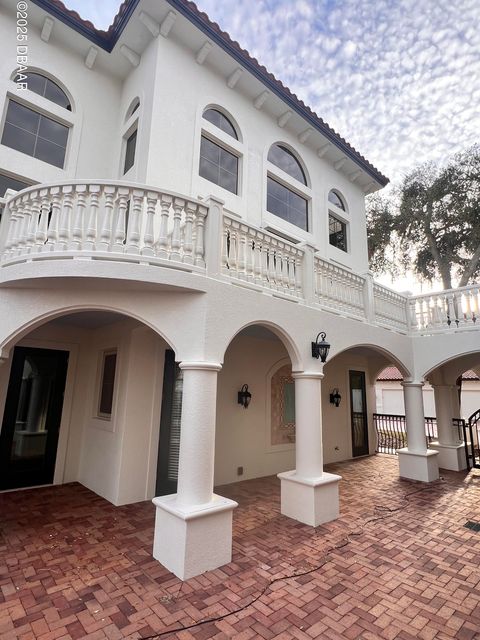5090 Riverside Drive 108 Port Orange FL 32127
