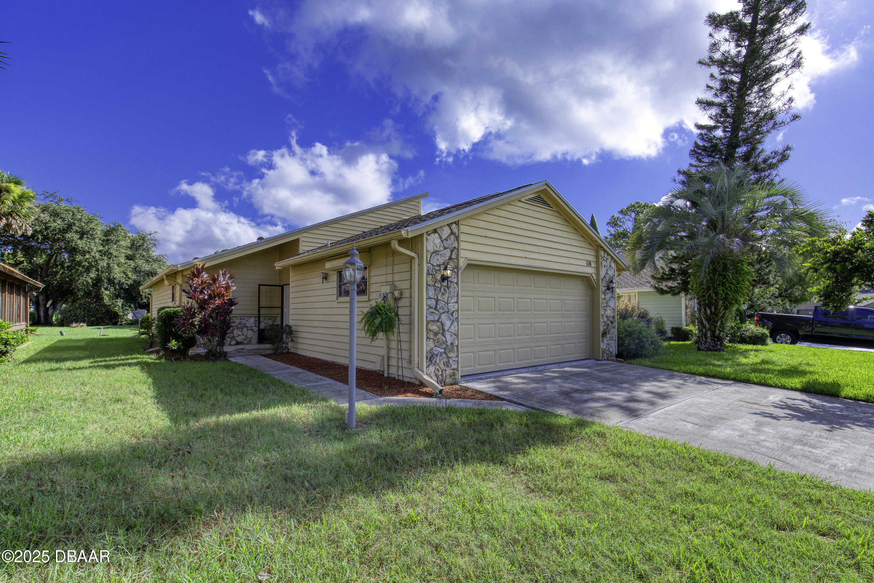 110 Skimmer Way