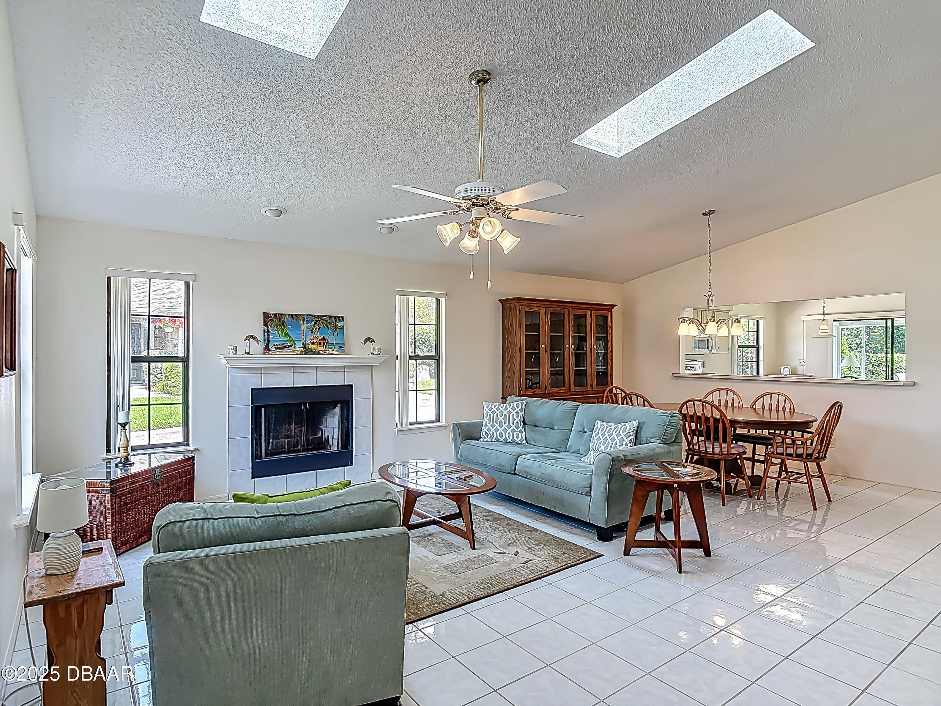 907 Silverleaf Place