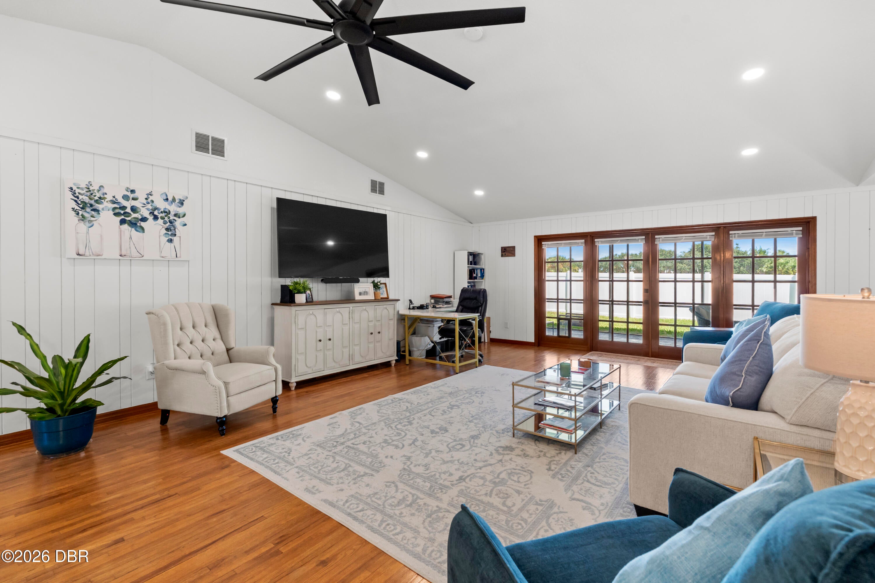 4 Saint Johns Place