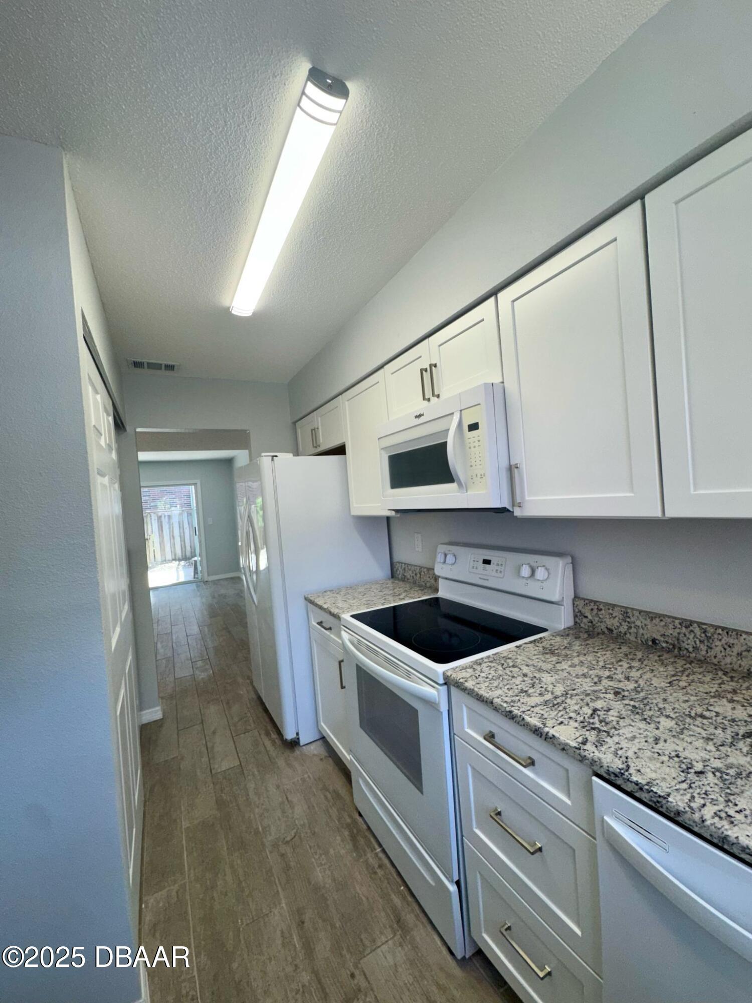 2200 S Palmetto Avenue D050